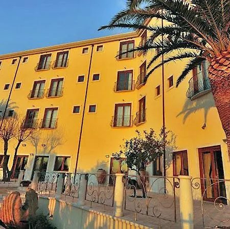 Ξενοδοχείο Brancamaria 4*